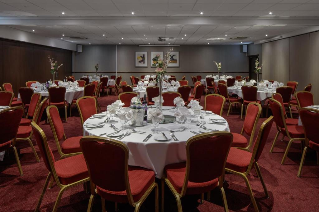 Delta Hotels by Marriott Warwick Warwick  Exteriör bild