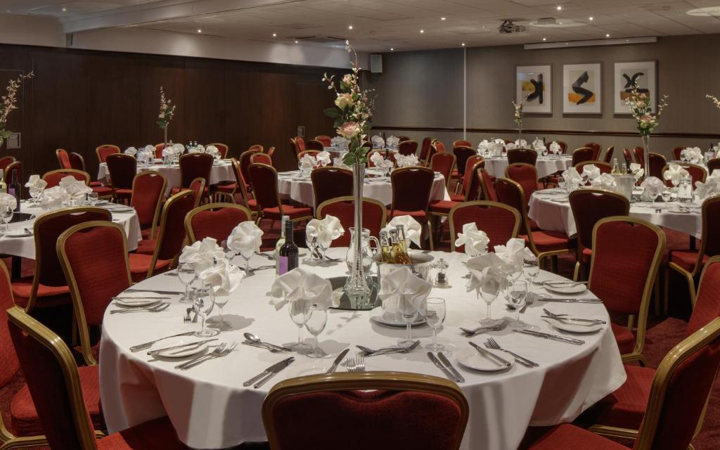 Delta Hotels by Marriott Warwick Warwick  Exteriör bild